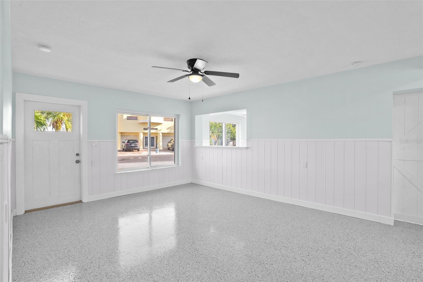 Image 14 of 44 For 675 182nd Avenue E