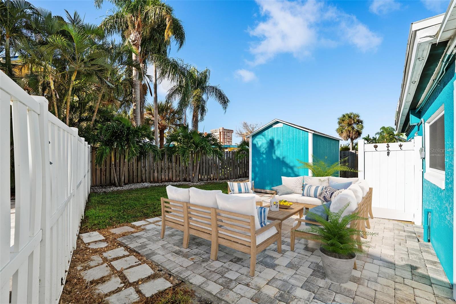 Image 35 of 44 For 675 182nd Avenue E