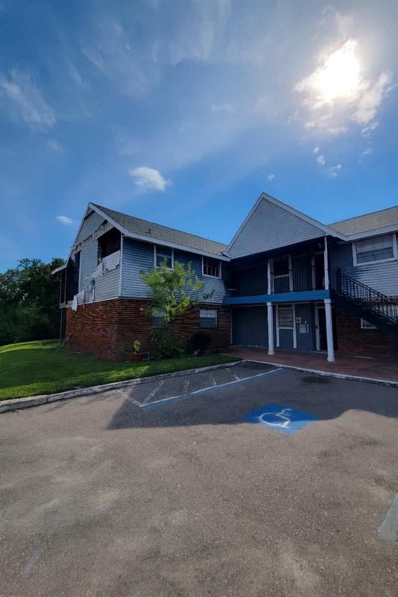 Details for 200 Country Club Dr  1302, LARGO, FL 33771