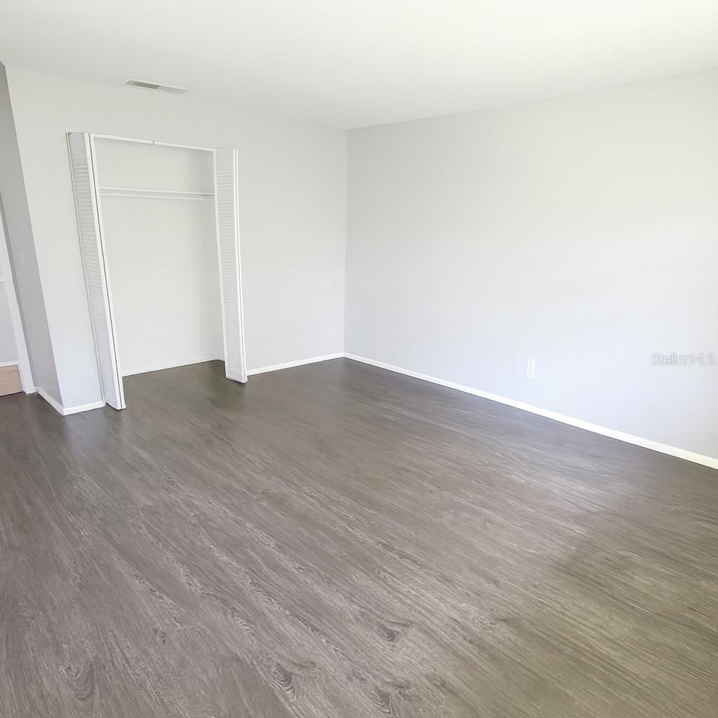 Image 10 of 14 For 200 Country Club Dr  1302