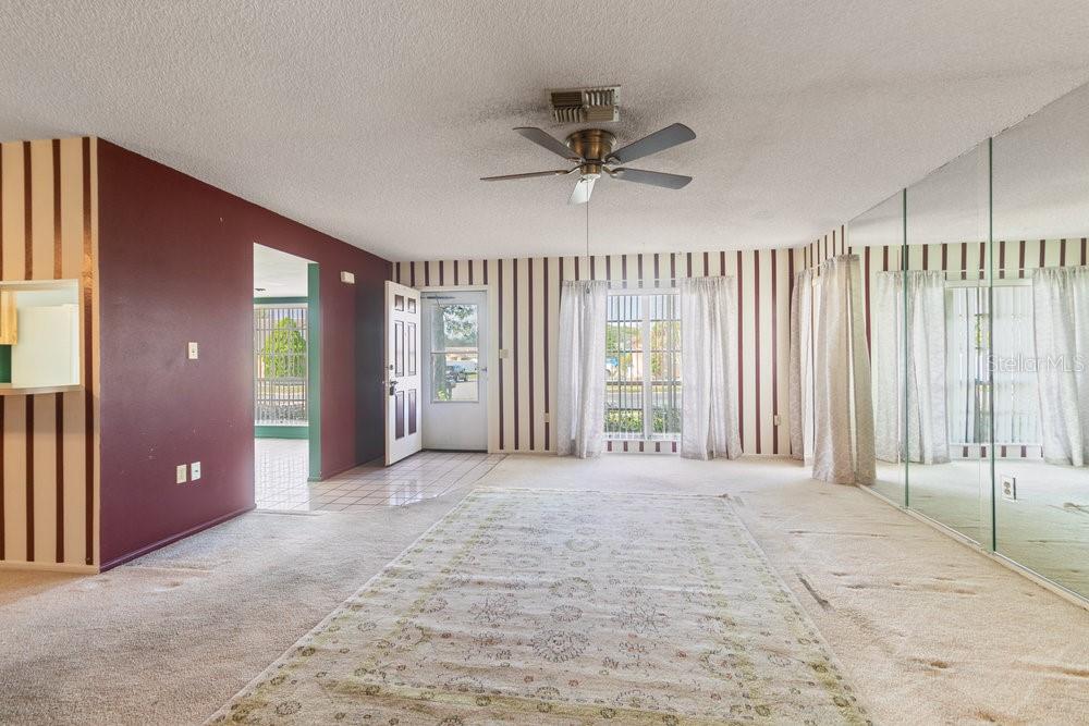 Image 11 of 21 For 11436 Fox Run