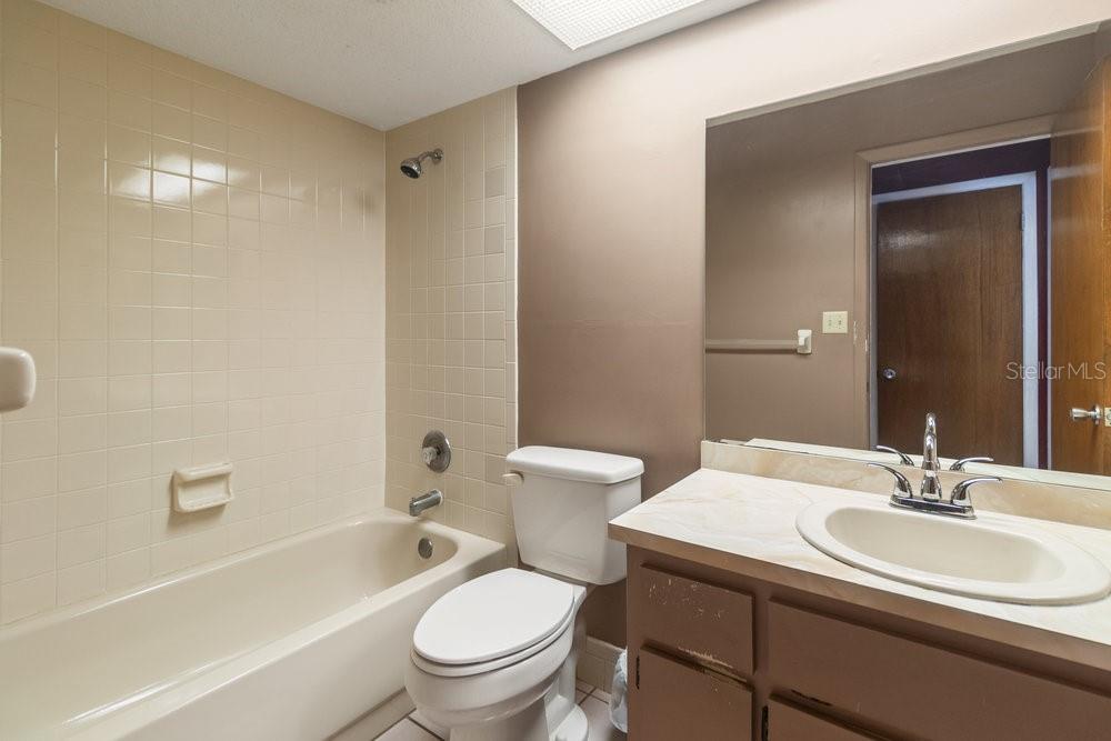 Image 18 of 21 For 11436 Fox Run