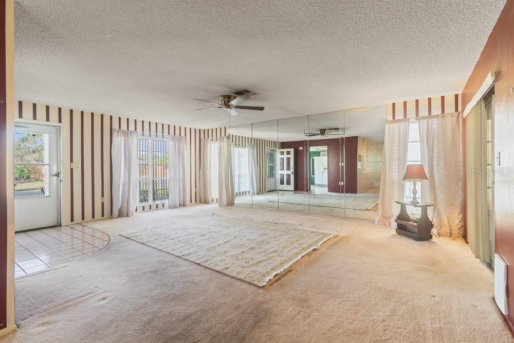 Image 8 of 21 For 11436 Fox Run