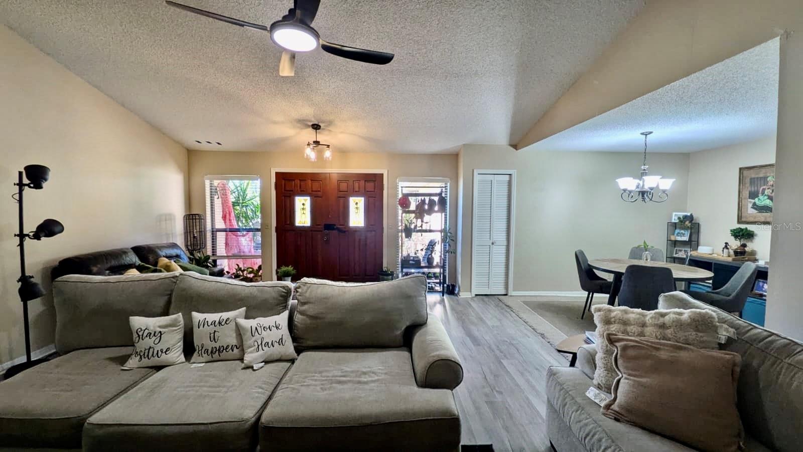 Image 10 of 50 For 1406 Sandalwood Drive