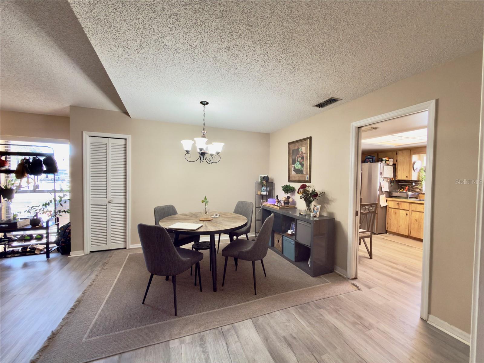 Image 12 of 50 For 1406 Sandalwood Drive