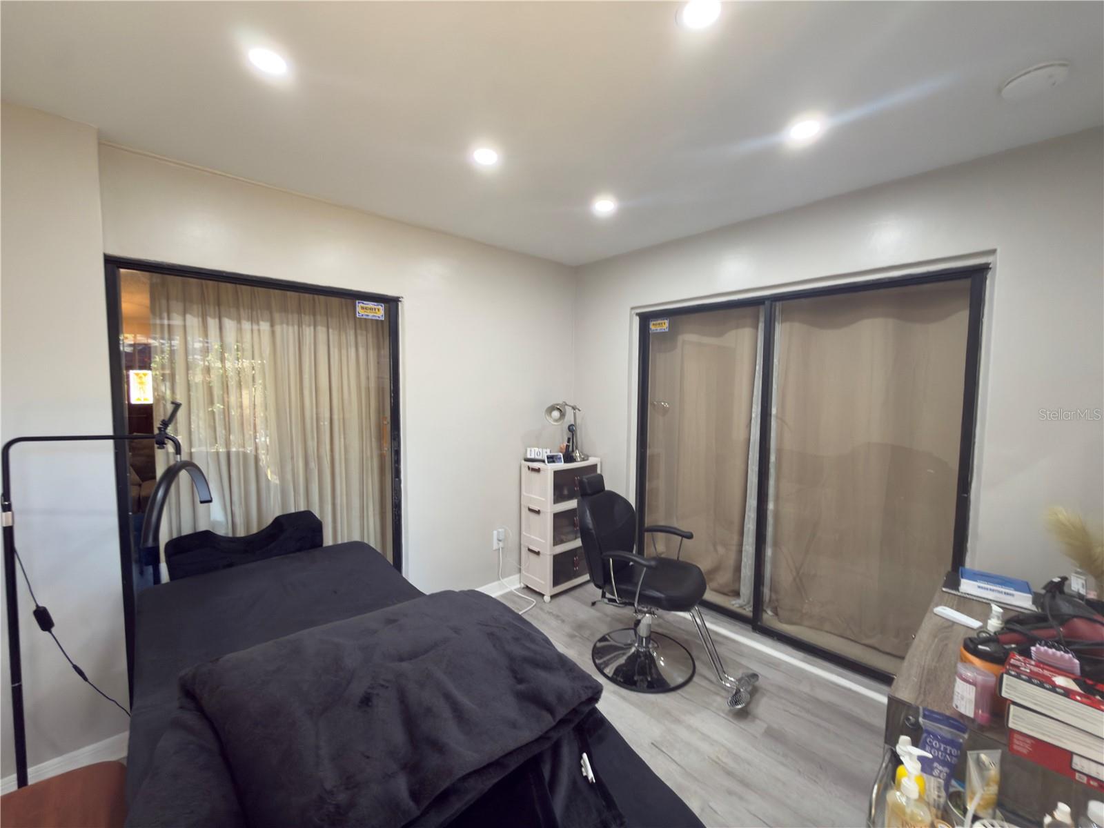 Image 35 of 50 For 1406 Sandalwood Drive