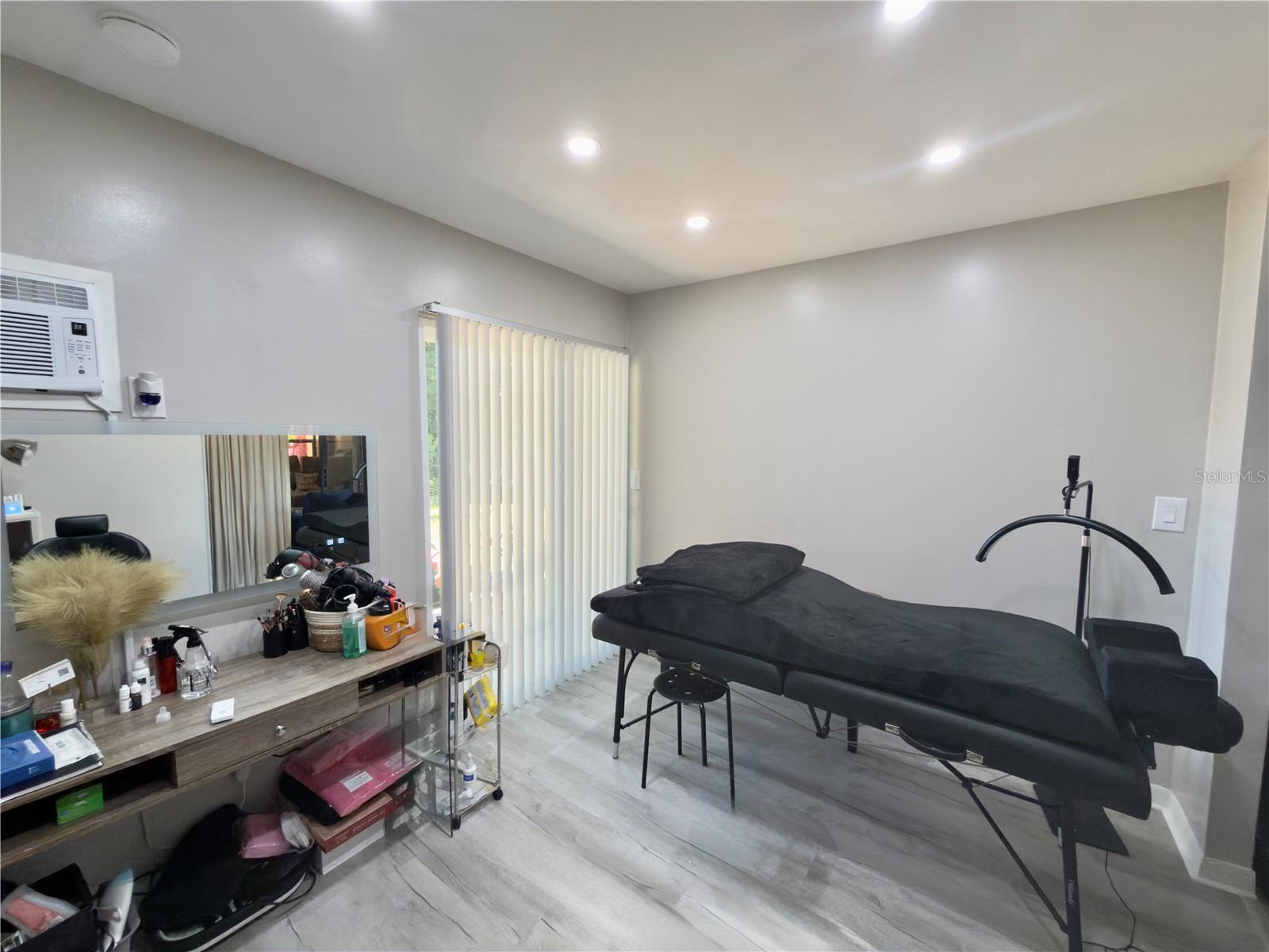 Image 36 of 50 For 1406 Sandalwood Drive