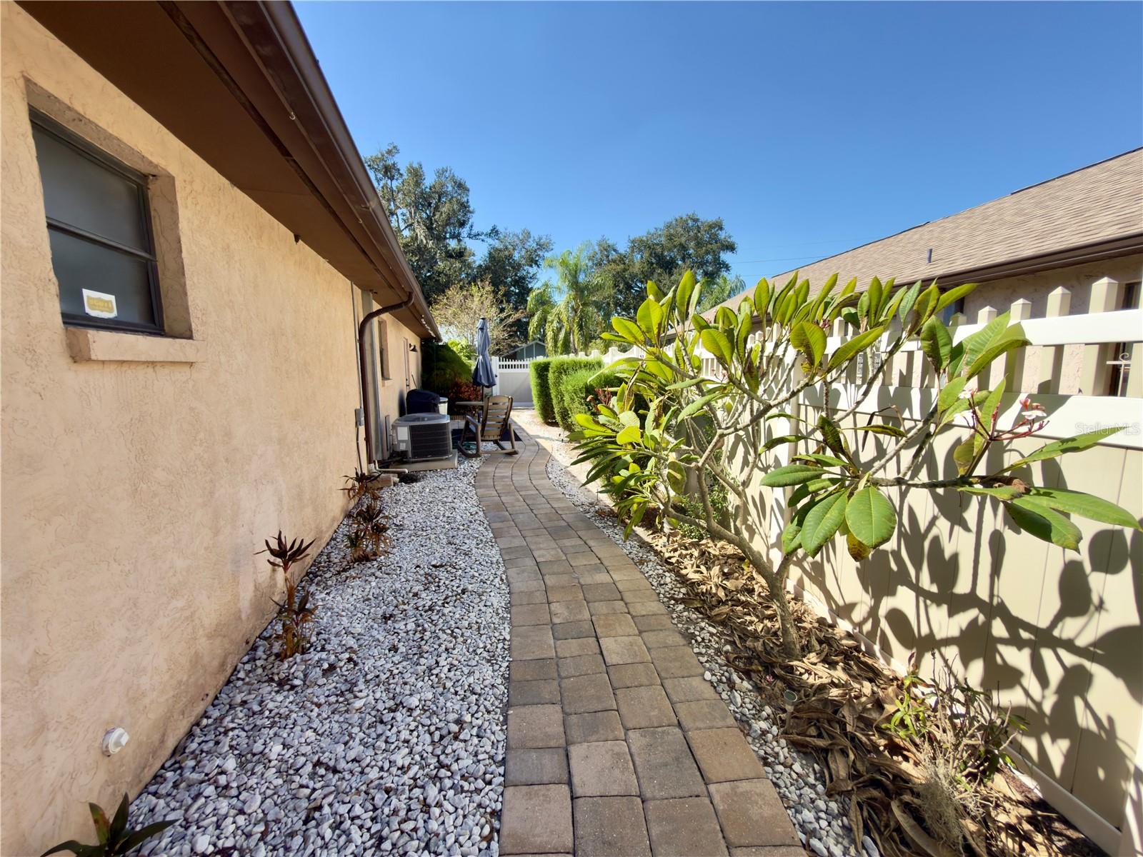 Image 44 of 50 For 1406 Sandalwood Drive