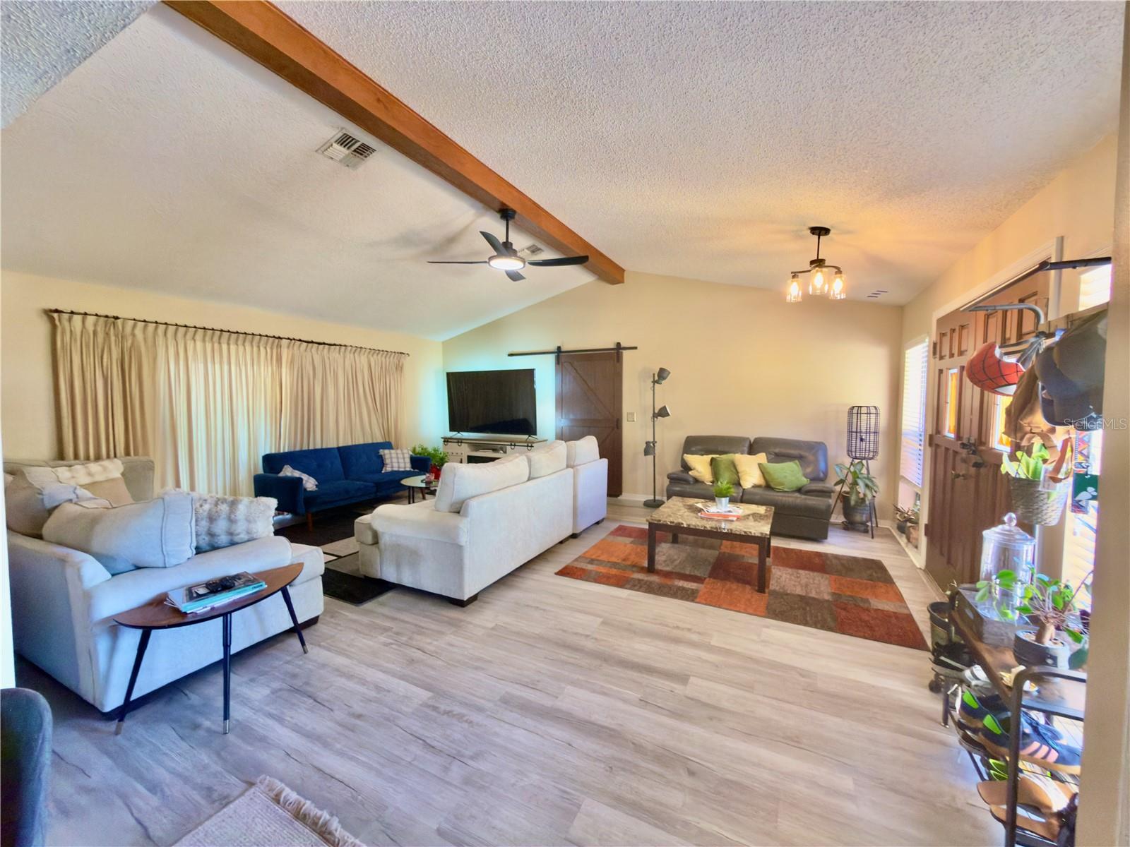 Image 6 of 50 For 1406 Sandalwood Drive