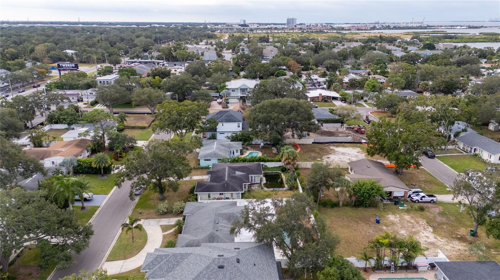 Image 13 of 22 For 3617 Omar Avenue