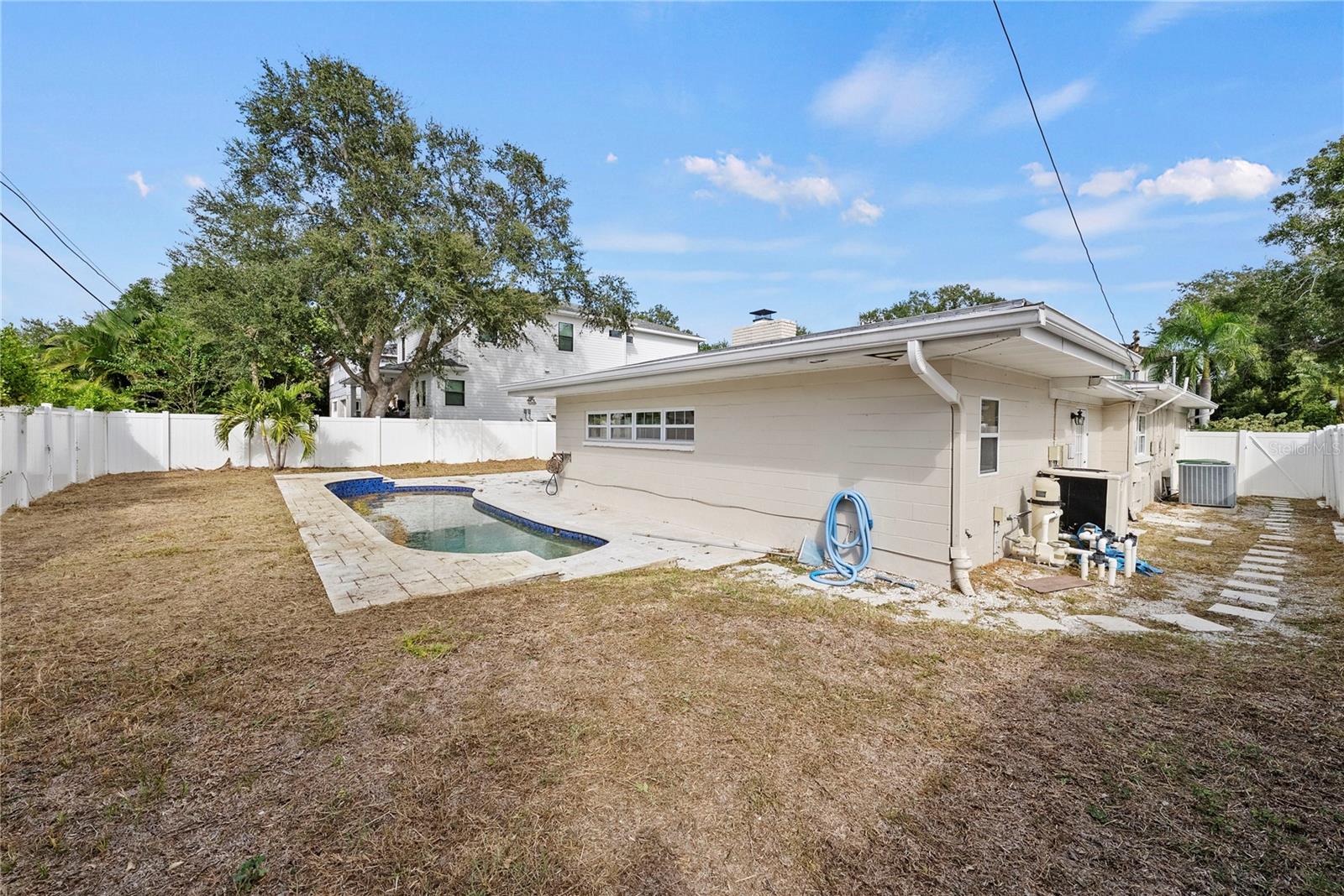 Image 2 of 22 For 3617 Omar Avenue