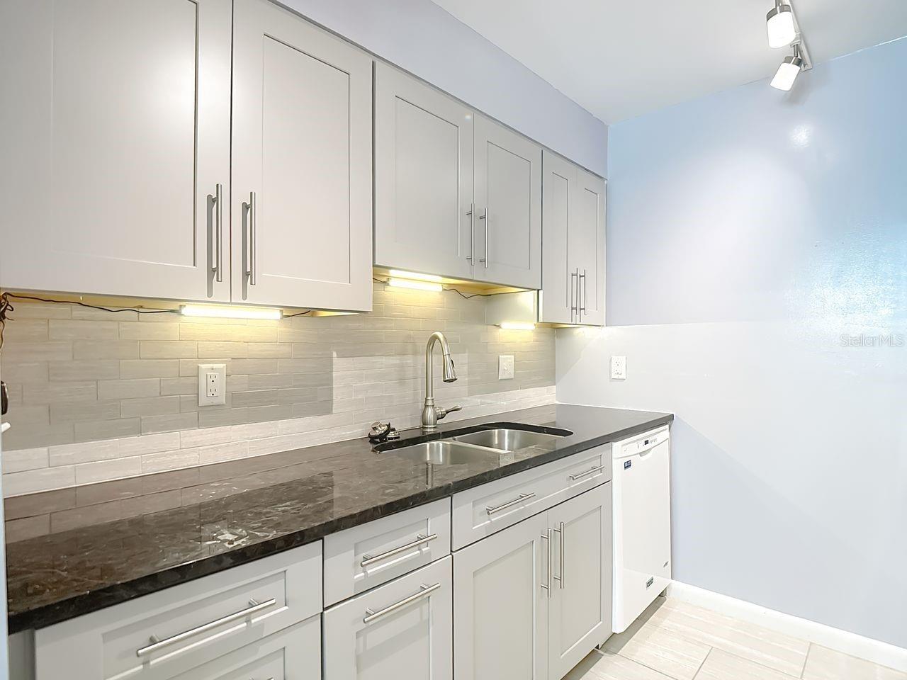 Image 9 of 36 For 4315 Aegean Drive 248c