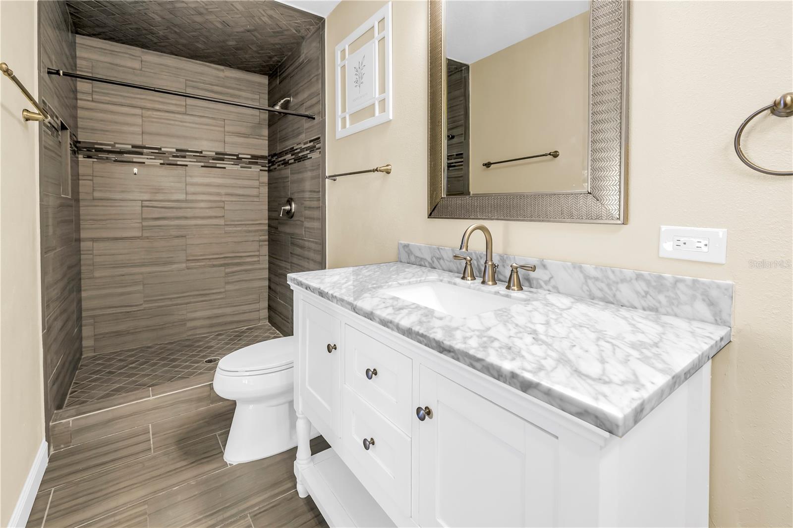 Image 14 of 74 For 8702 Blind Pass Road