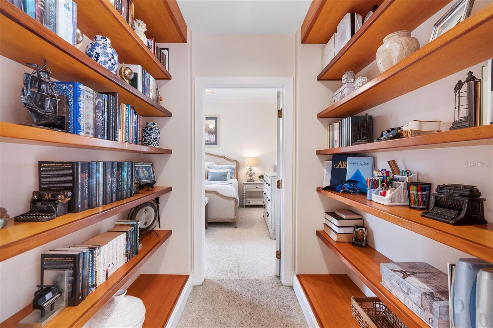 Image 16 of 49 For 1557 Maple Street