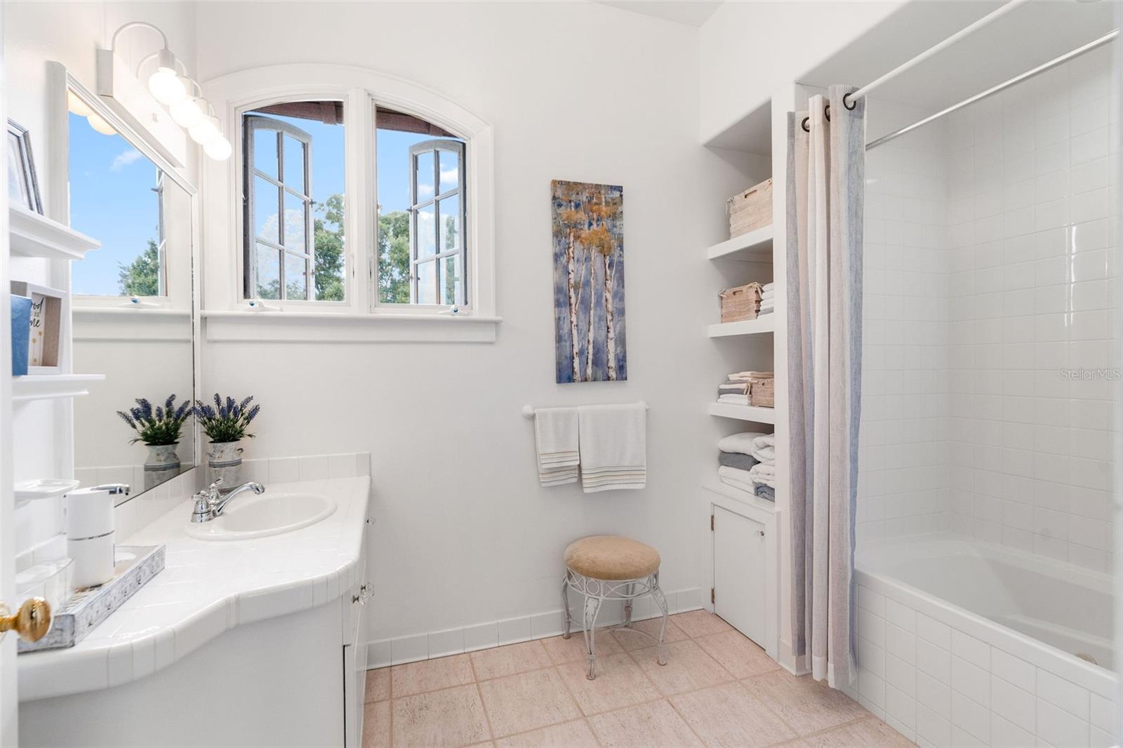 Image 19 of 49 For 1557 Maple Street