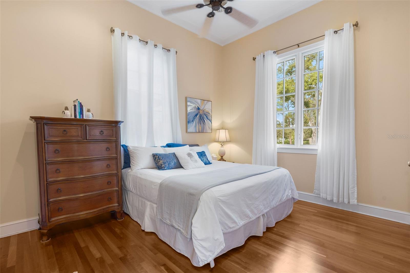 Image 34 of 49 For 1557 Maple Street