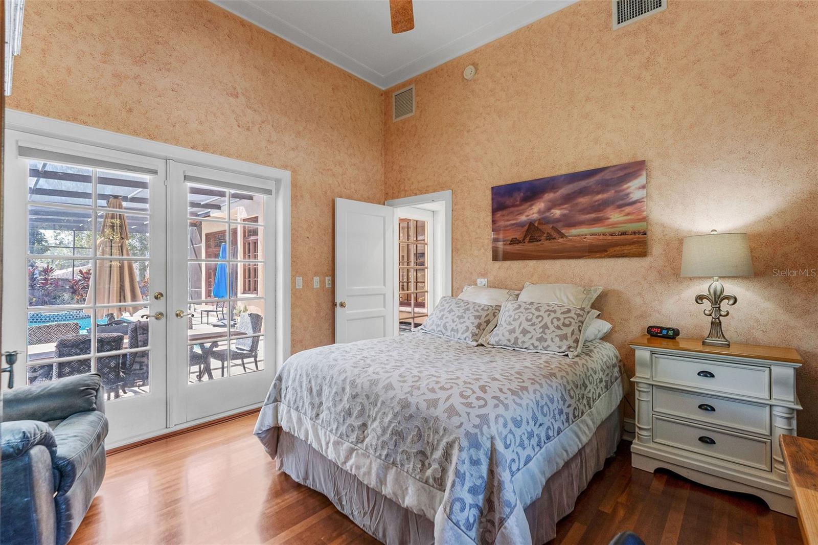 Image 37 of 49 For 1557 Maple Street