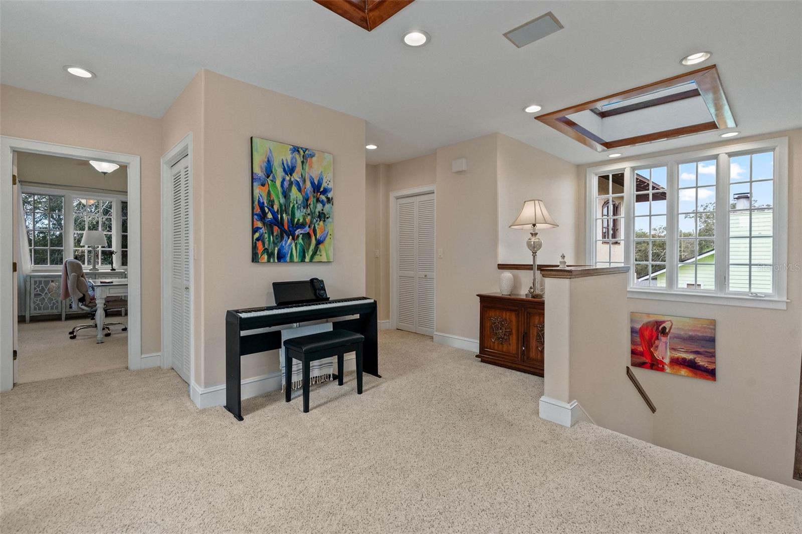 Image 6 of 49 For 1557 Maple Street