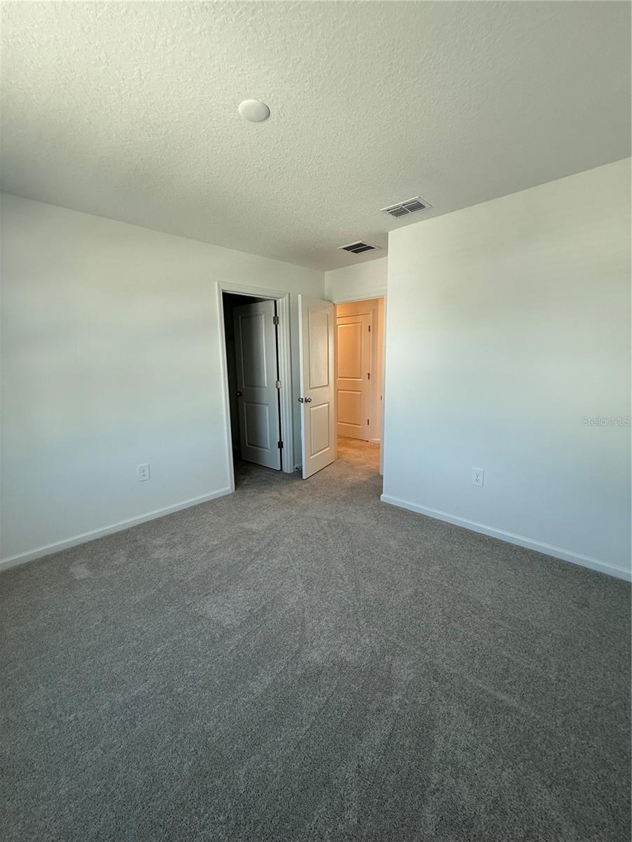 Image 10 of 17 For 4701 83rd Loop