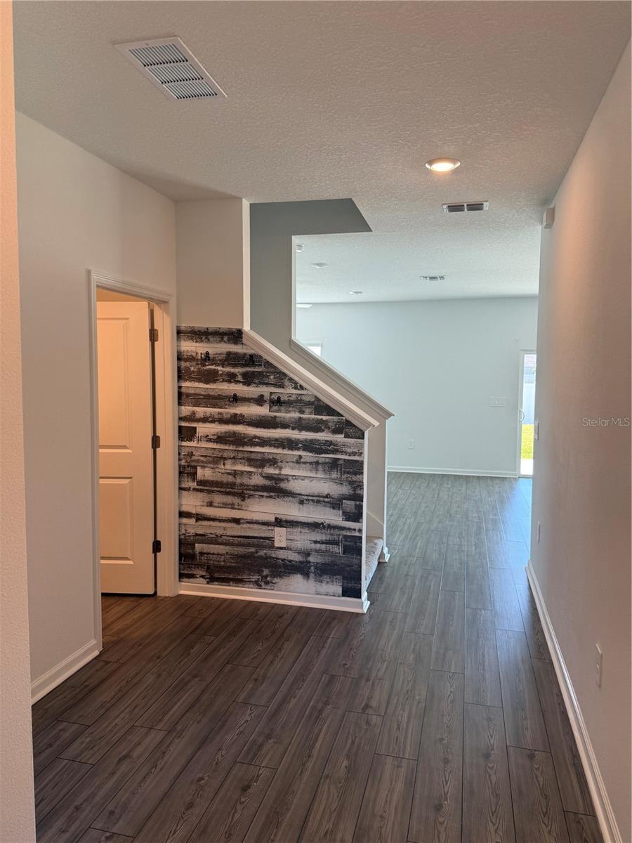 Image 17 of 17 For 4701 83rd Loop