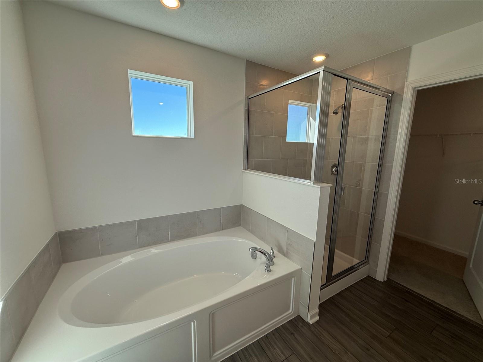 Image 8 of 17 For 4701 83rd Loop