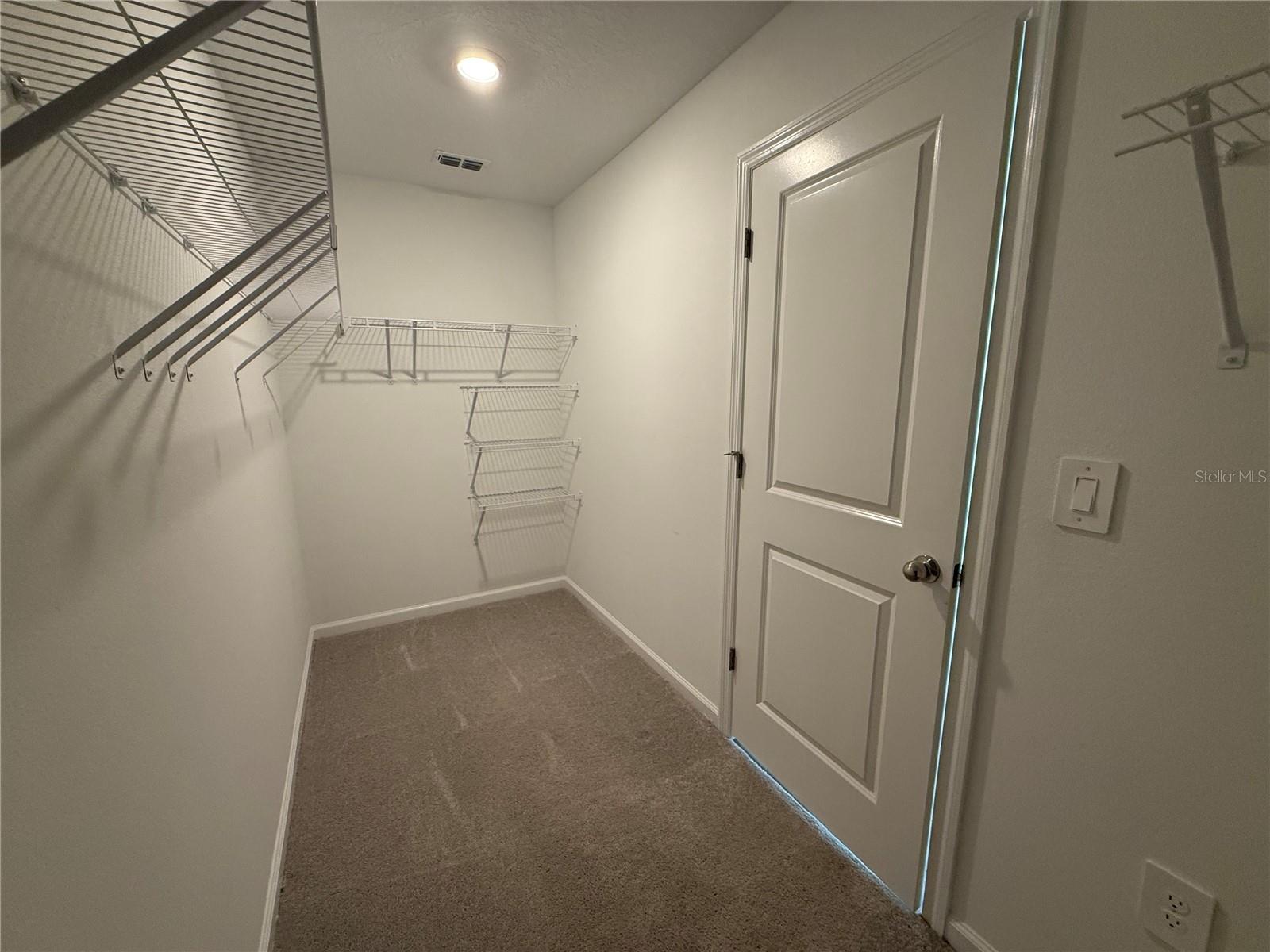 Image 9 of 17 For 4701 83rd Loop