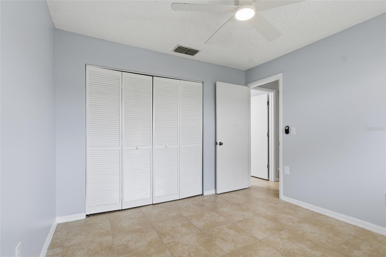 Image 24 of 41 For 2701 Countryside Boulevard 102