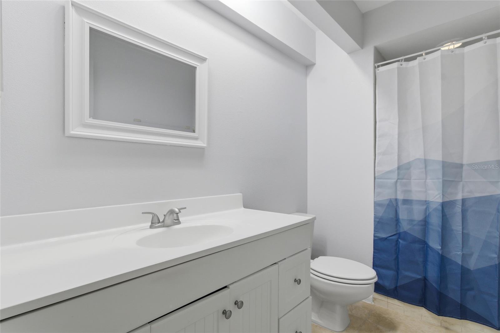 Image 26 of 41 For 2701 Countryside Boulevard 102