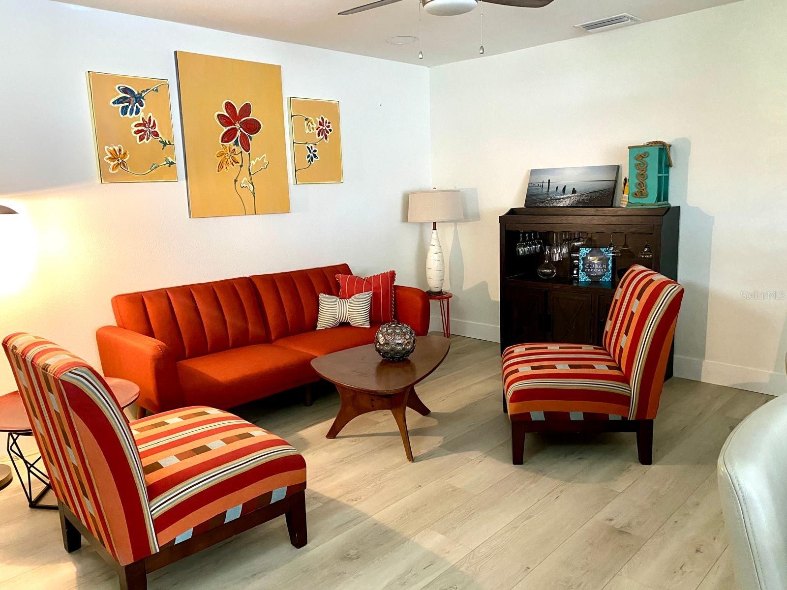 Image 3 of 50 For 415 Maple Way A