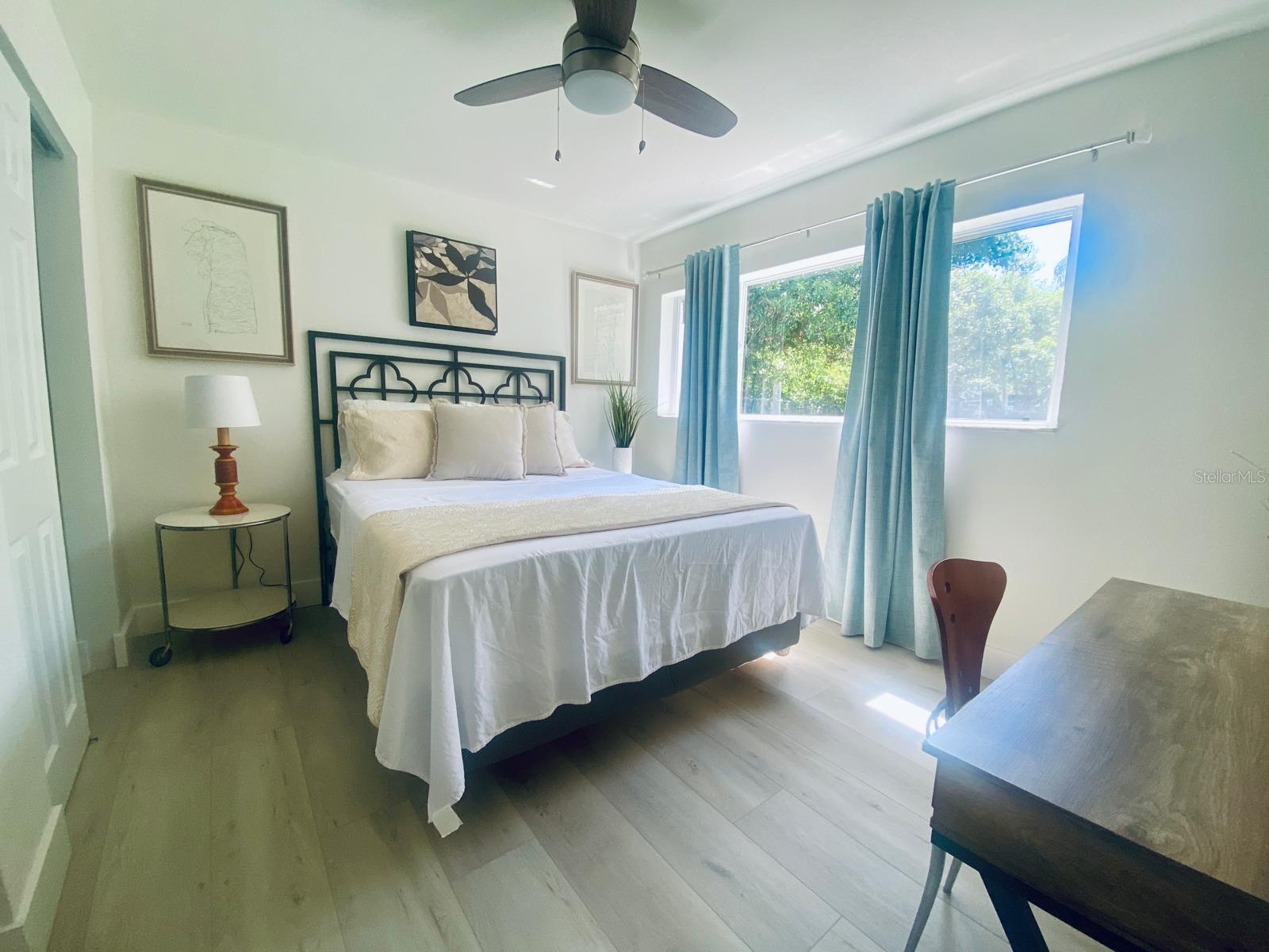 Image 35 of 50 For 415 Maple Way A