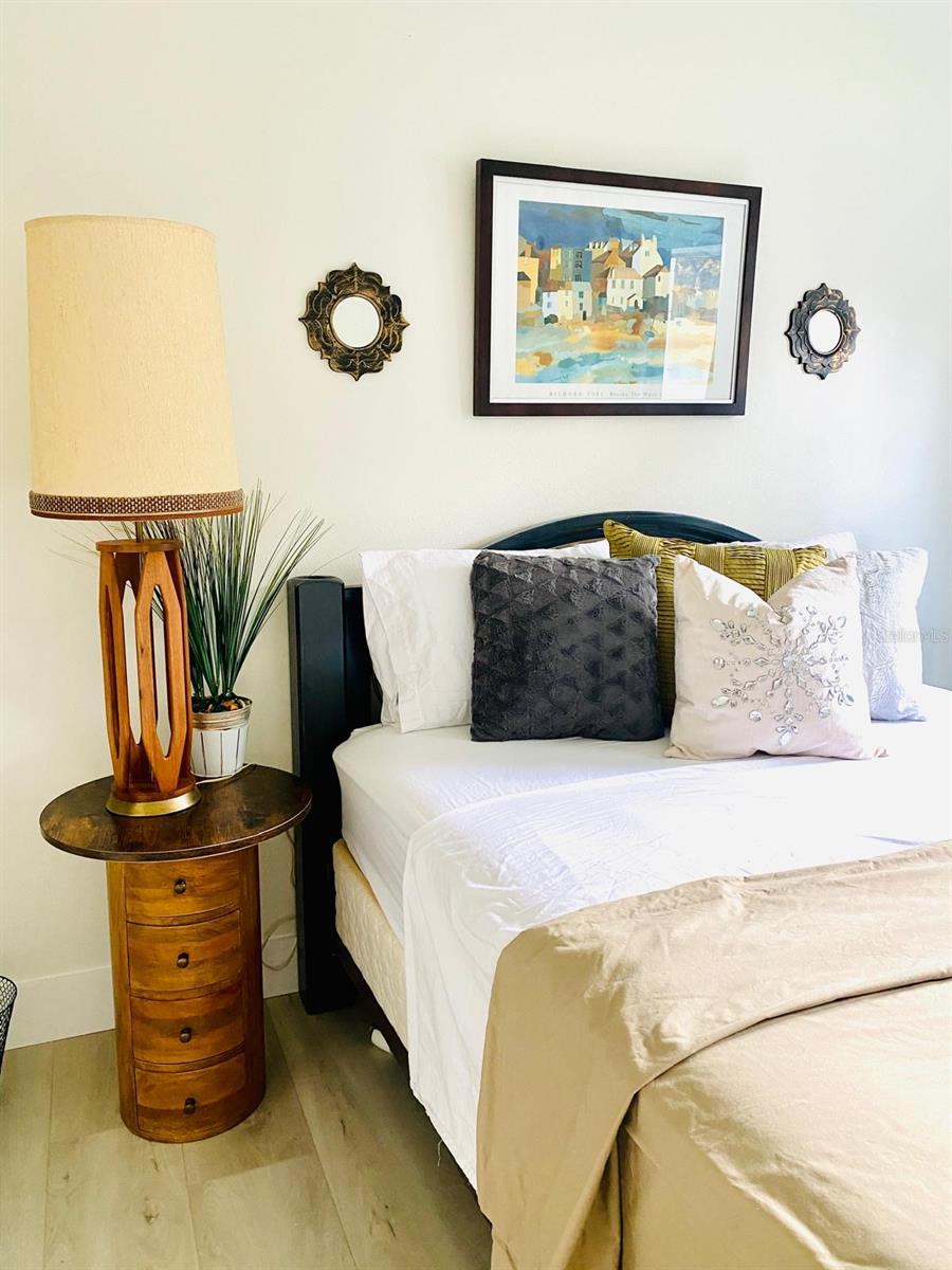 Image 43 of 50 For 415 Maple Way A