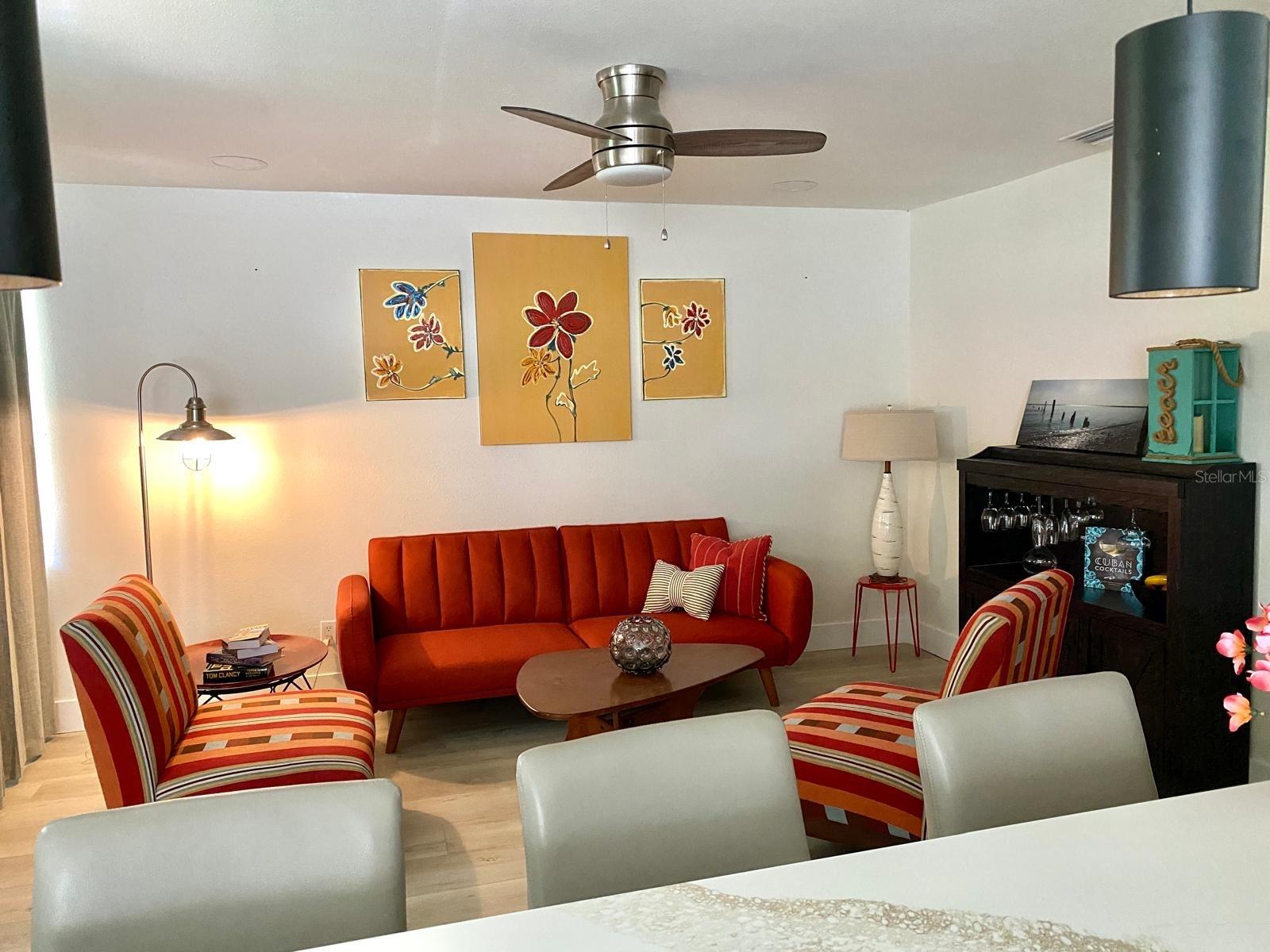 Image 7 of 50 For 415 Maple Way A