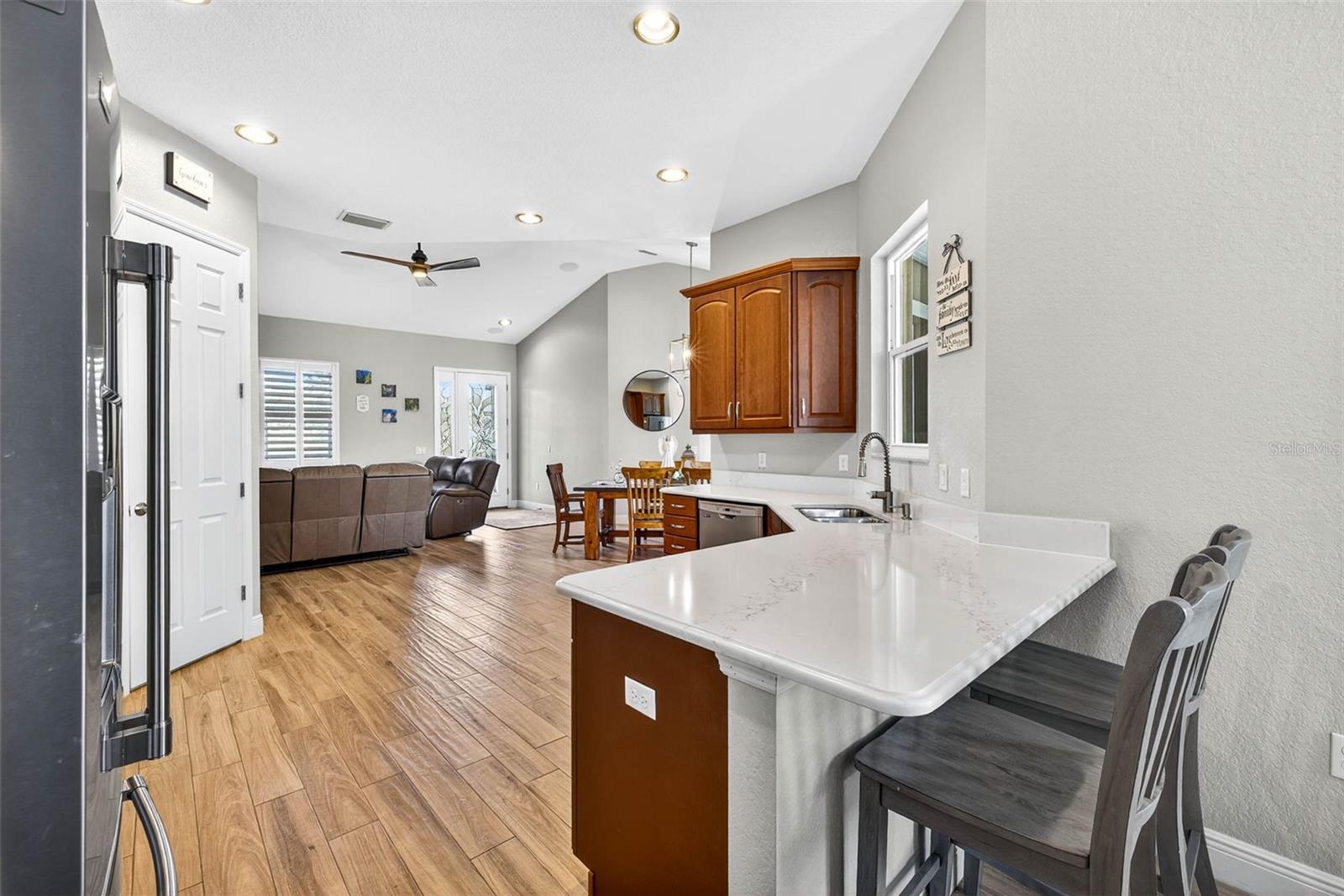 Image 17 of 88 For 7316 Hackamore Road