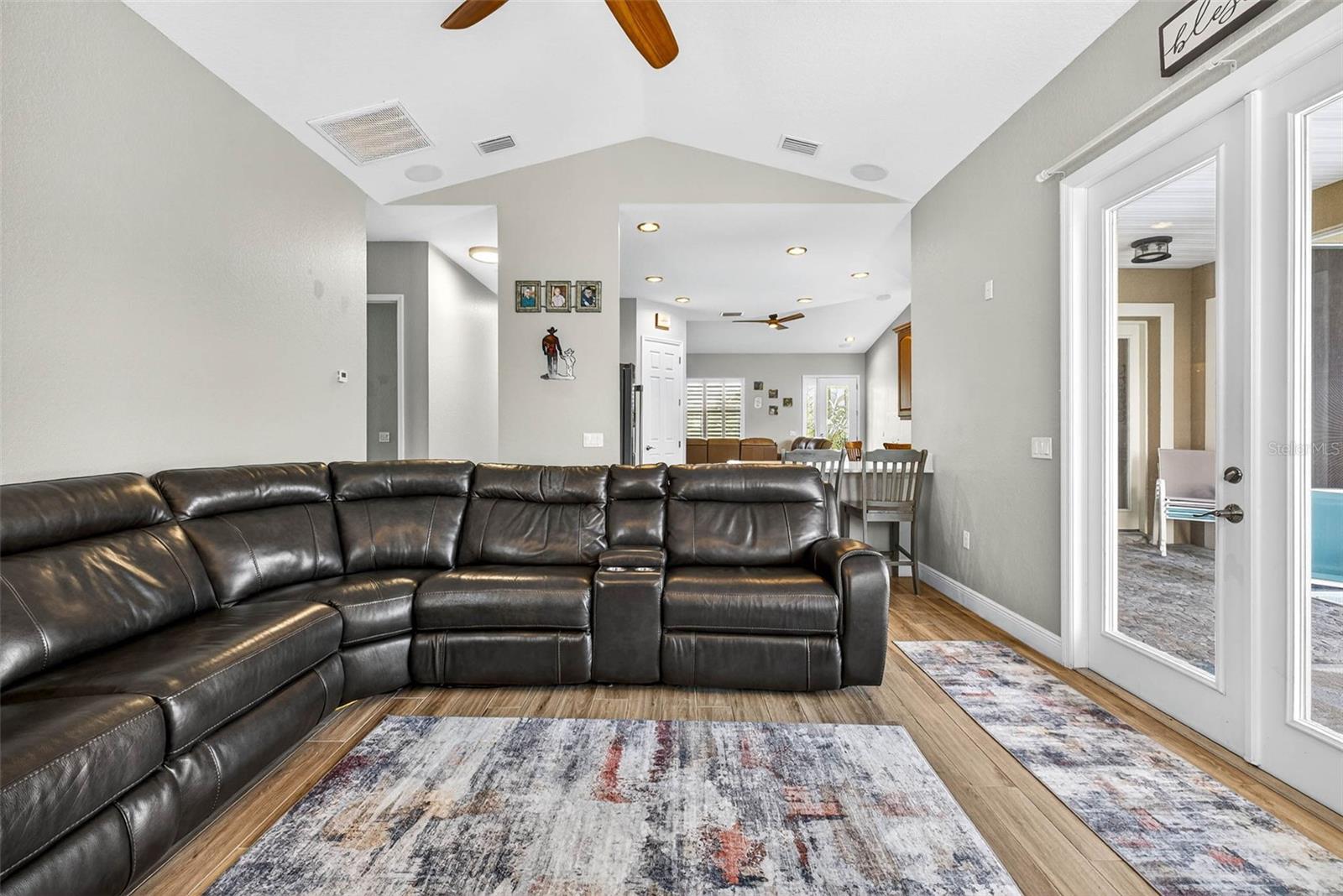 Image 23 of 88 For 7316 Hackamore Road