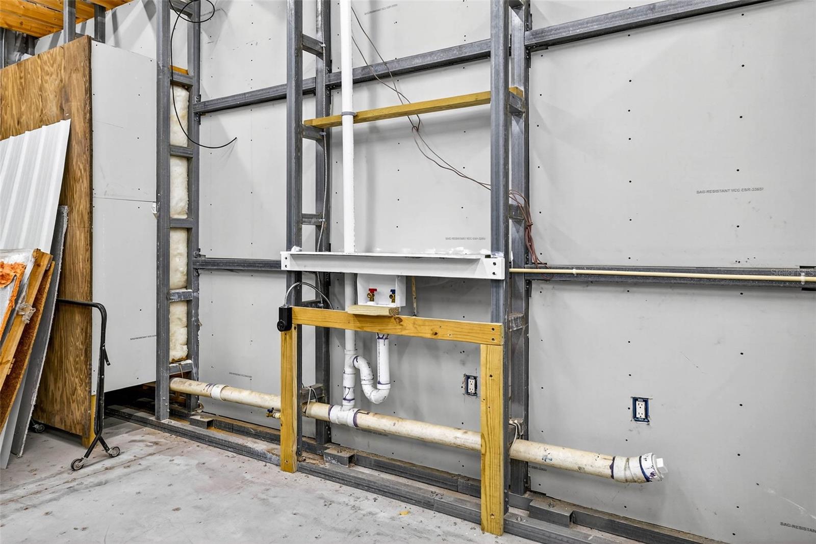 Image 53 of 88 For 7316 Hackamore Road