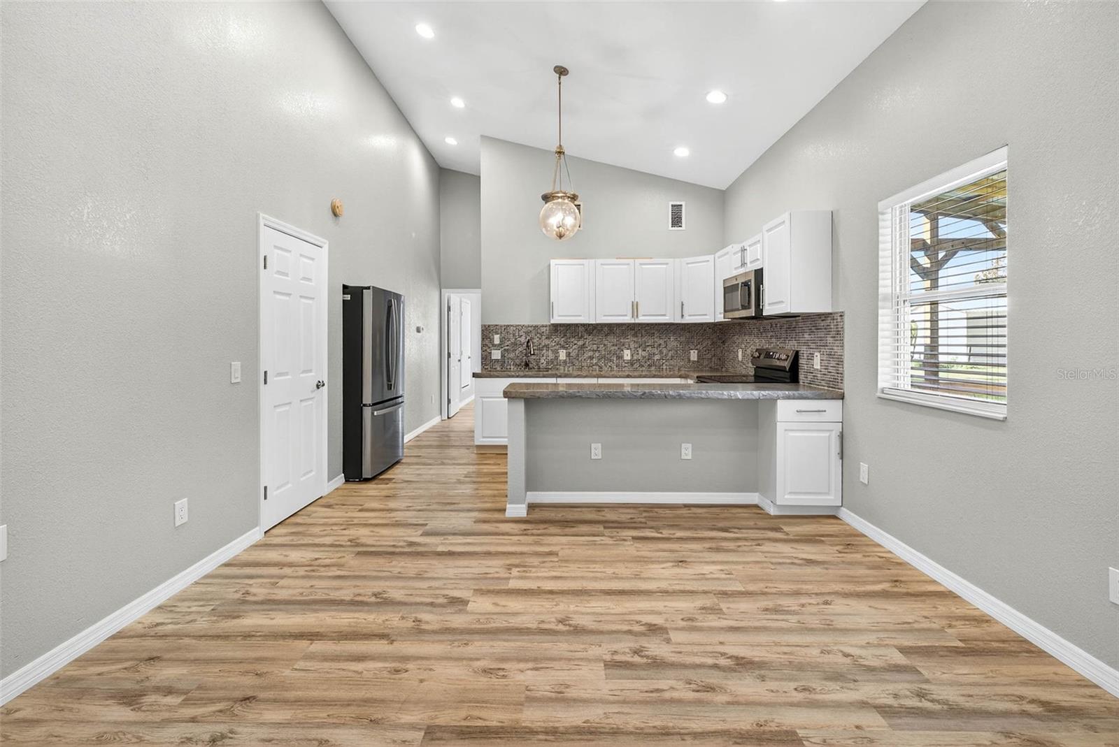 Image 57 of 88 For 7316 Hackamore Road