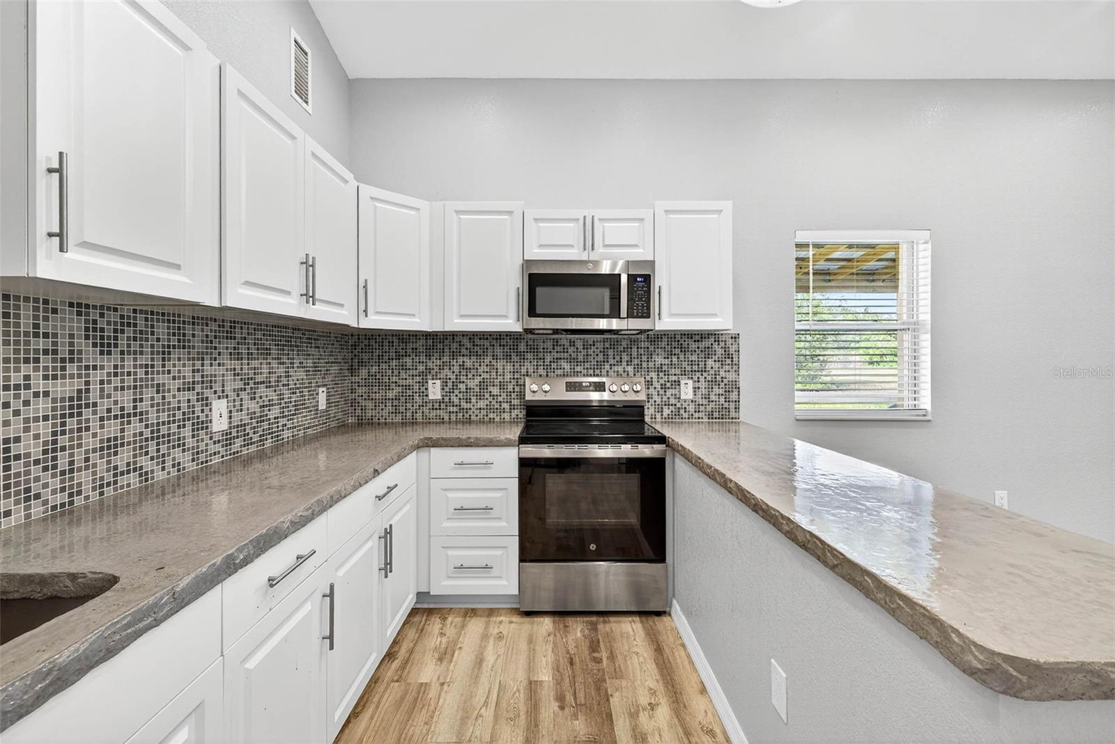 Image 61 of 88 For 7316 Hackamore Road