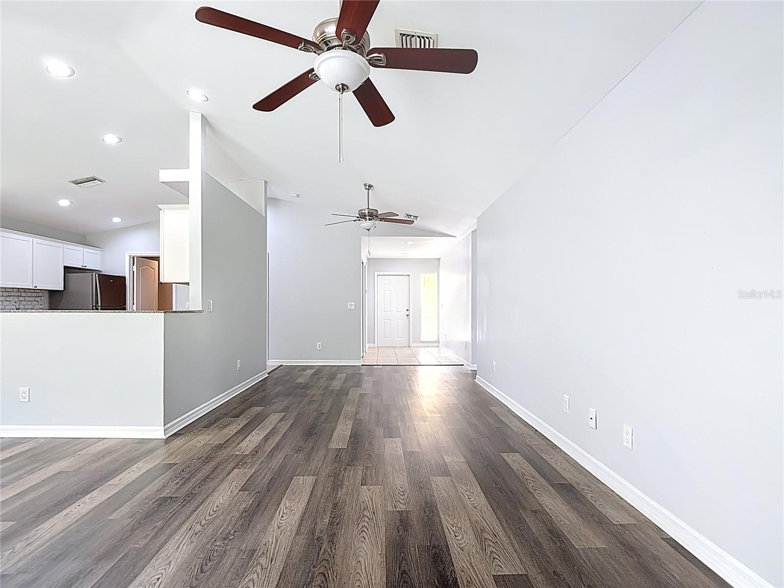 Image 16 of 74 For 2812 4th Street Sw