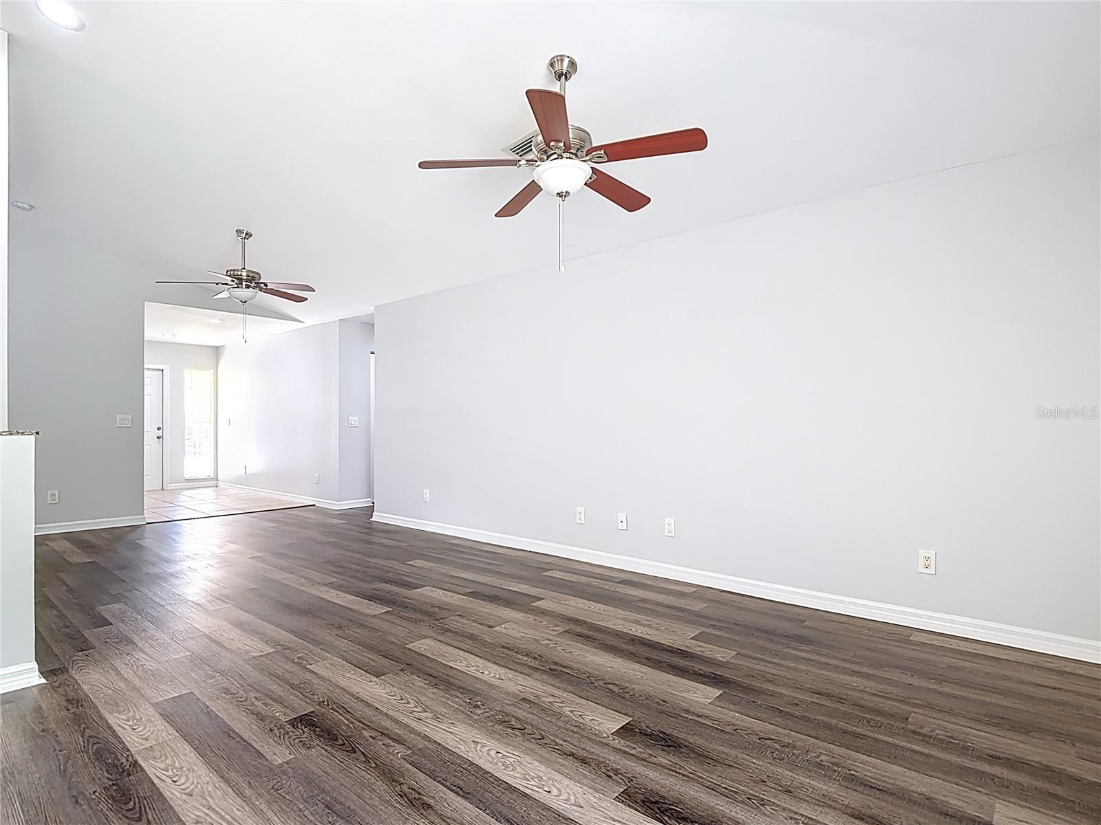 Image 17 of 74 For 2812 4th Street Sw