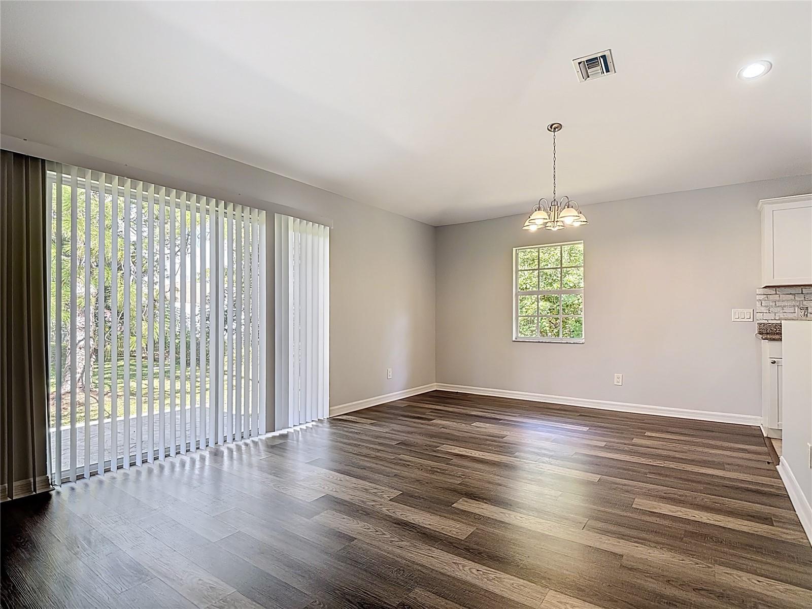 Image 20 of 74 For 2812 4th Street Sw