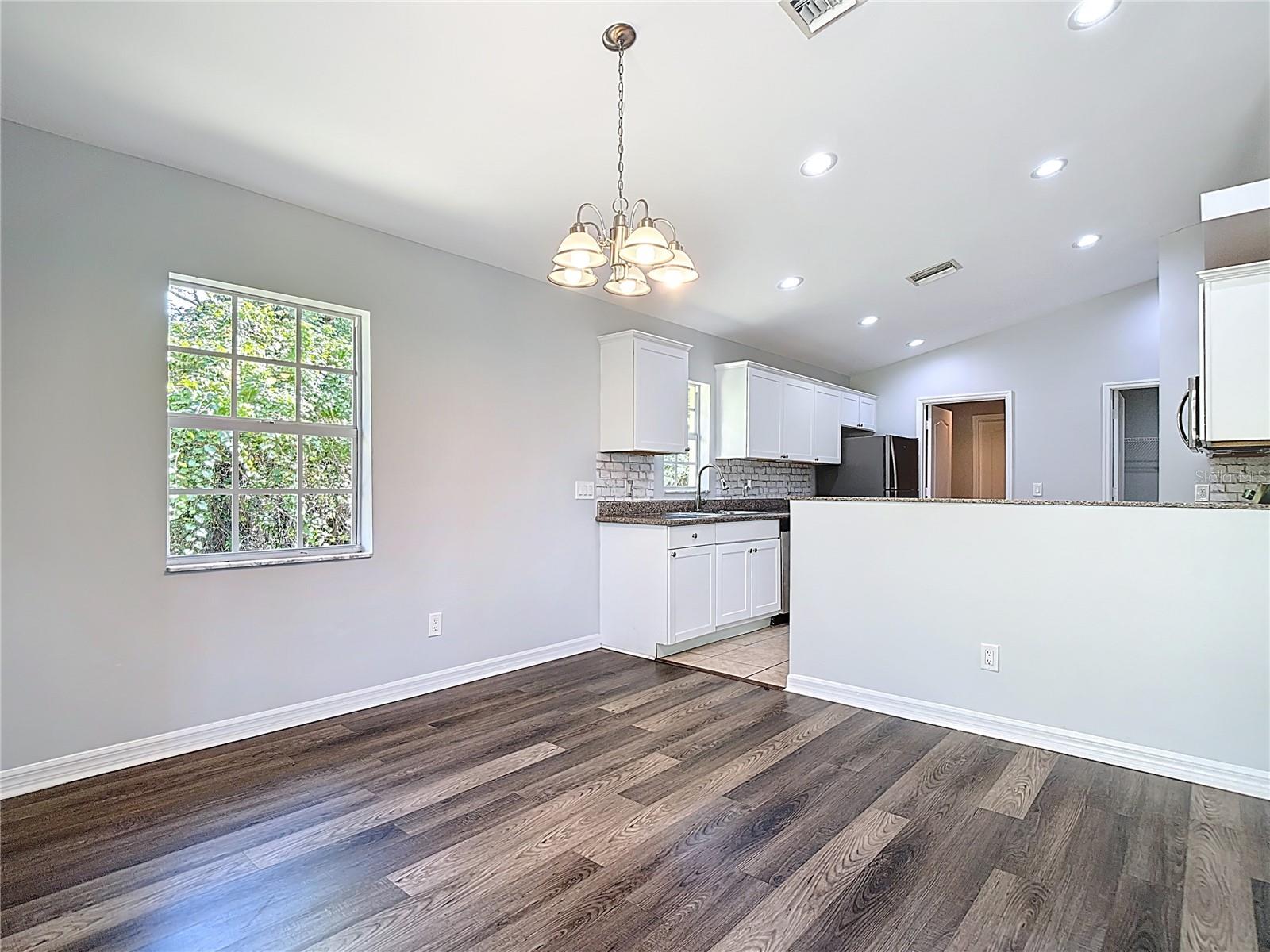 Image 22 of 74 For 2812 4th Street Sw