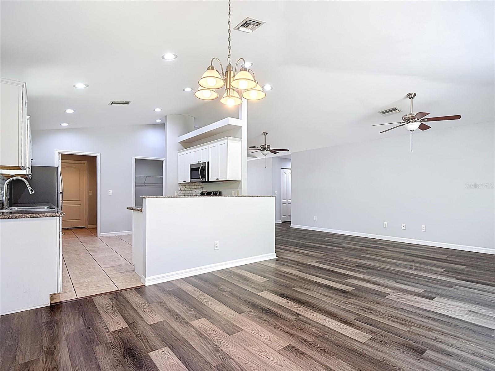 Image 23 of 74 For 2812 4th Street Sw