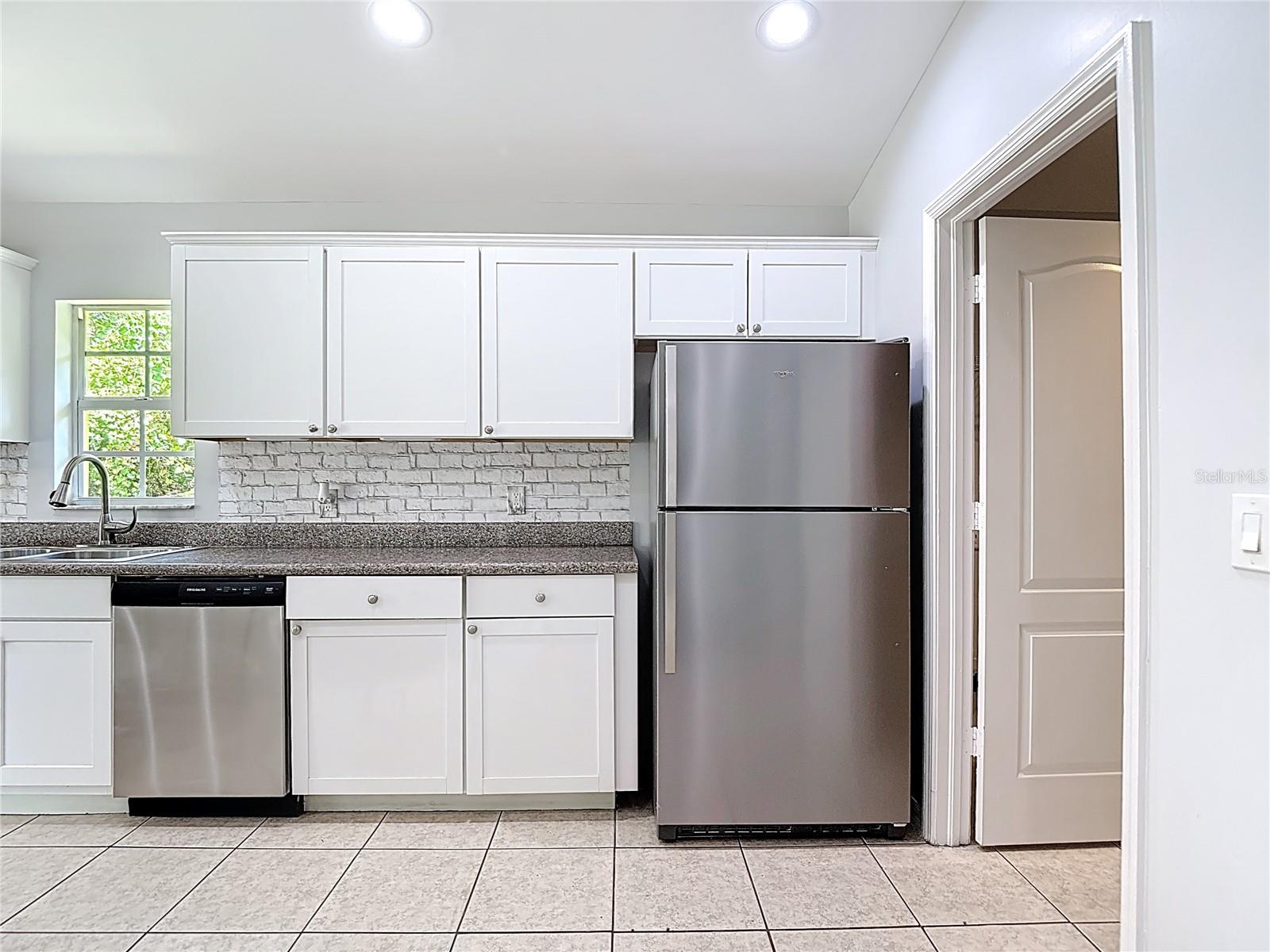 Image 30 of 74 For 2812 4th Street Sw