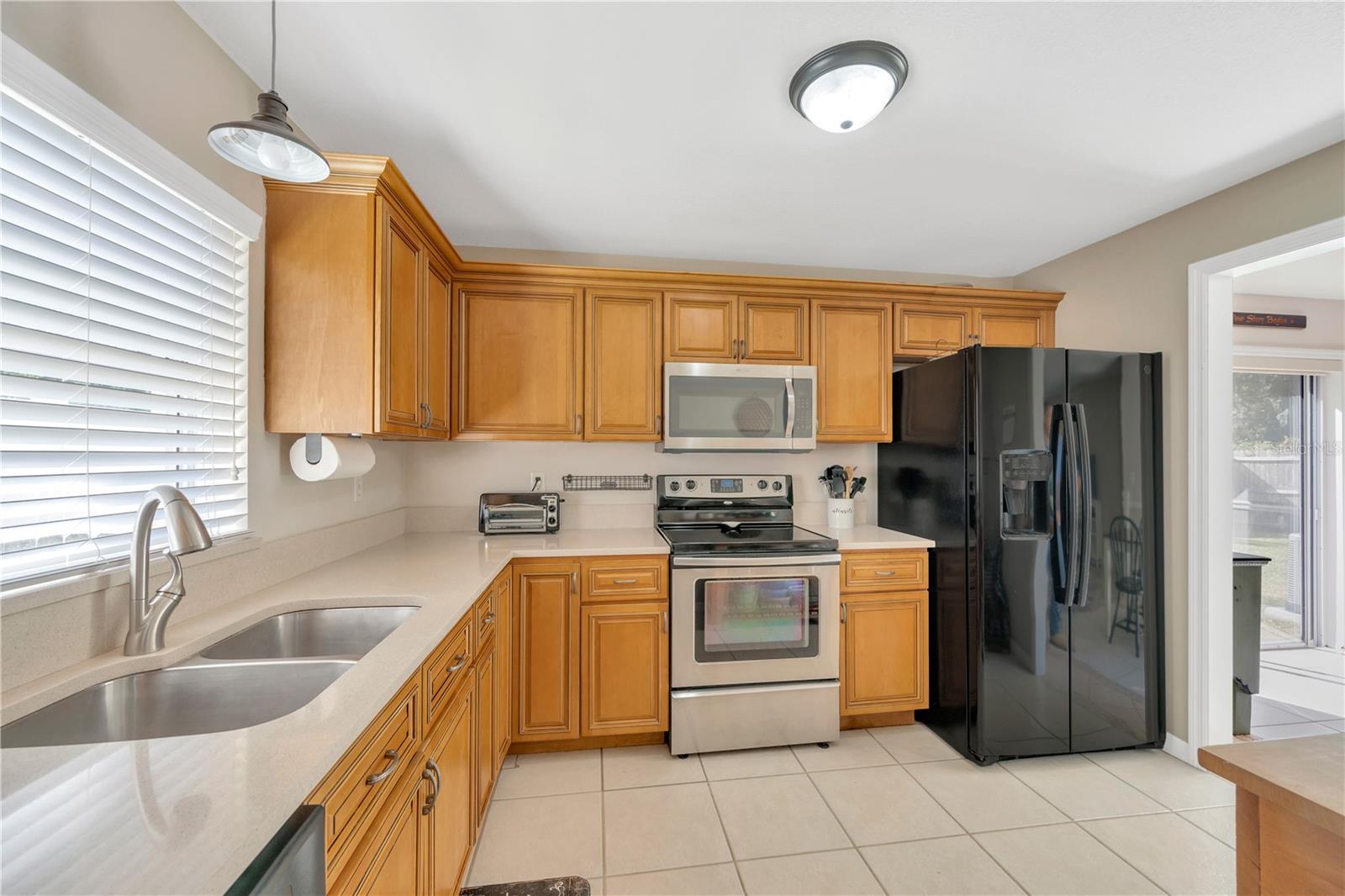 Image 18 of 48 For 721 Holly Terrace