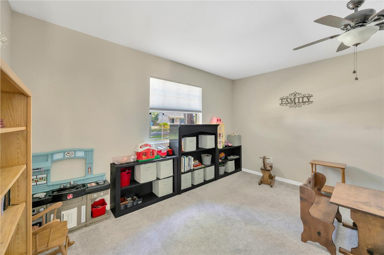 Image 28 of 48 For 721 Holly Terrace