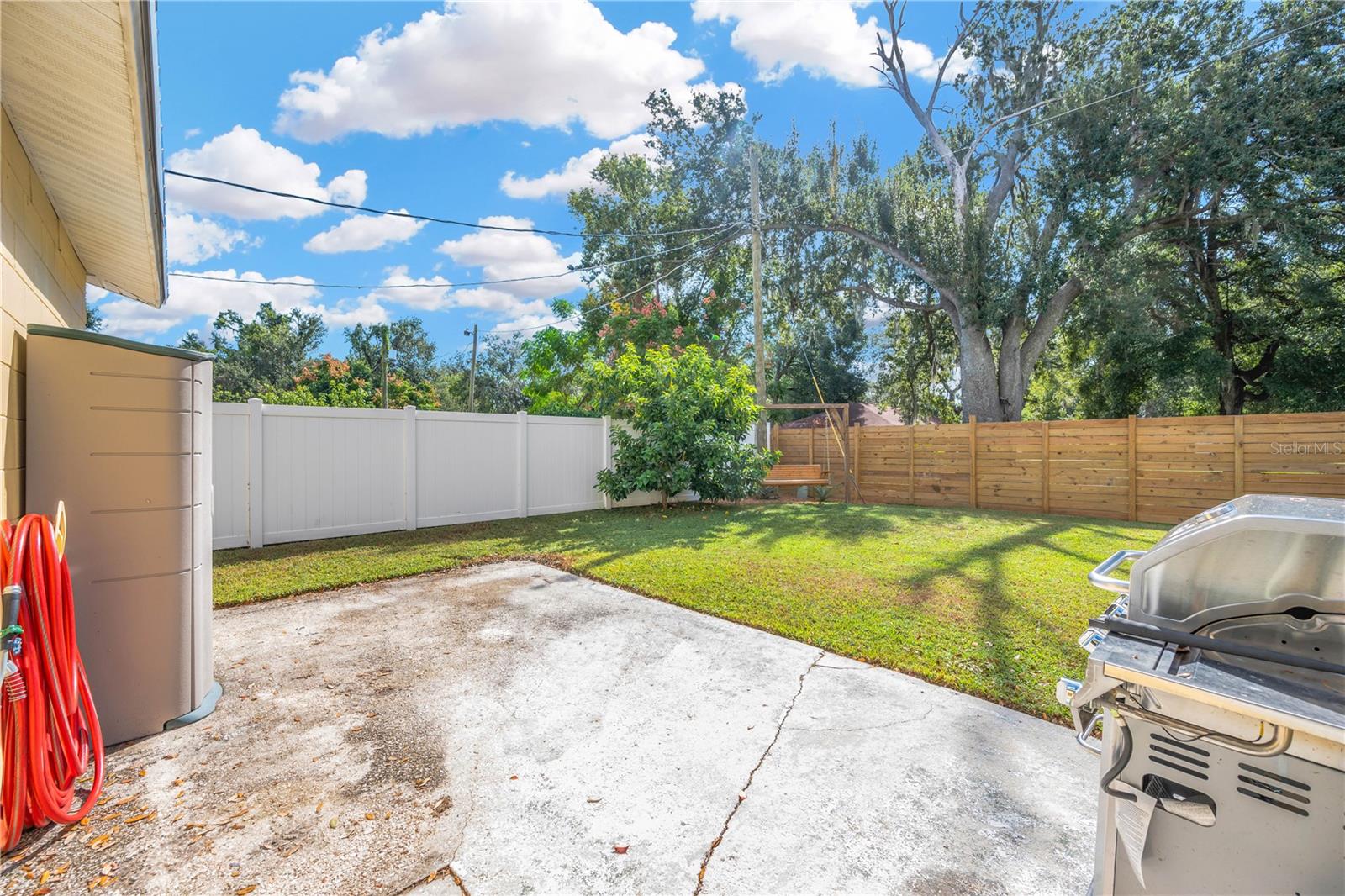 Image 32 of 48 For 721 Holly Terrace