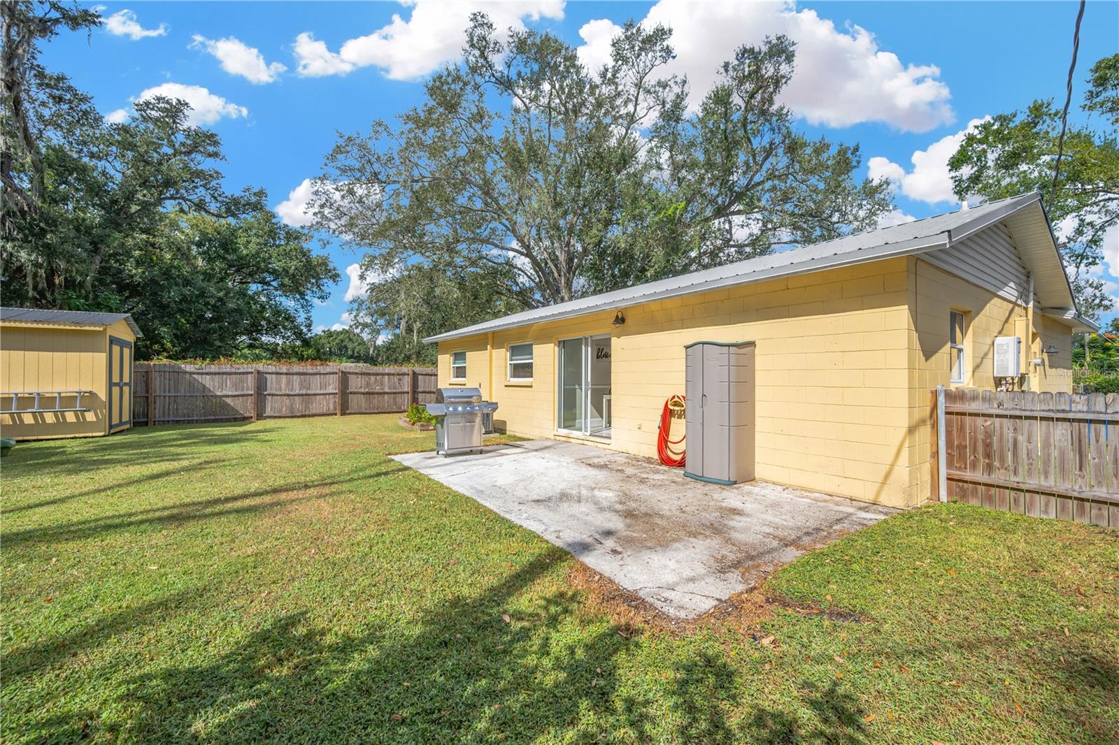 Image 35 of 48 For 721 Holly Terrace