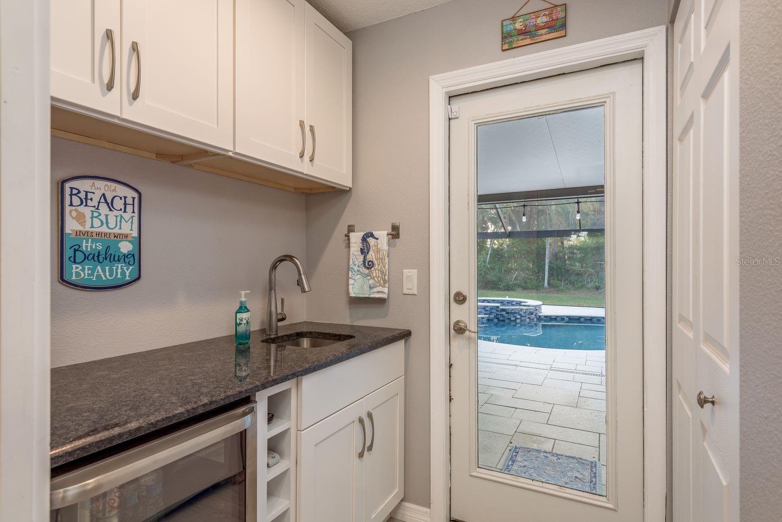 Image 14 of 61 For 401 Old East Lake Road