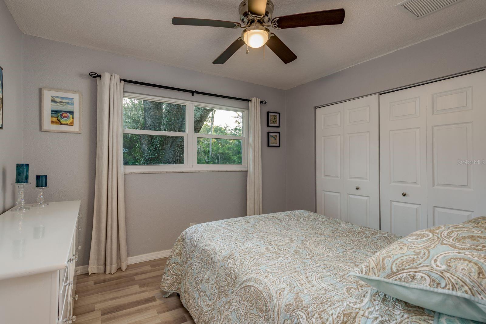 Image 25 of 61 For 401 Old East Lake Road