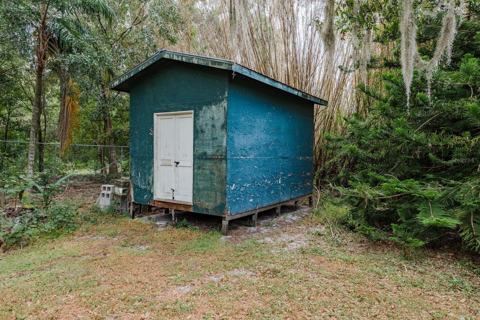 Image 45 of 61 For 401 Old East Lake Road